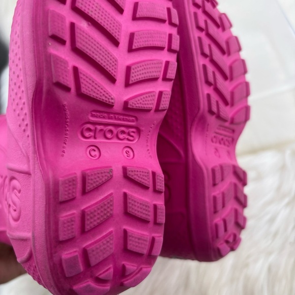 CROCS Pink Rain & Snow Boots with Pull Handles - Picture 7 of 8